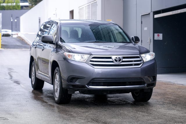2013 Toyota Kluger GSU40R KX-R Wagon 7st 5dr Spts Auto 5sp 2WD 3.5i – #919