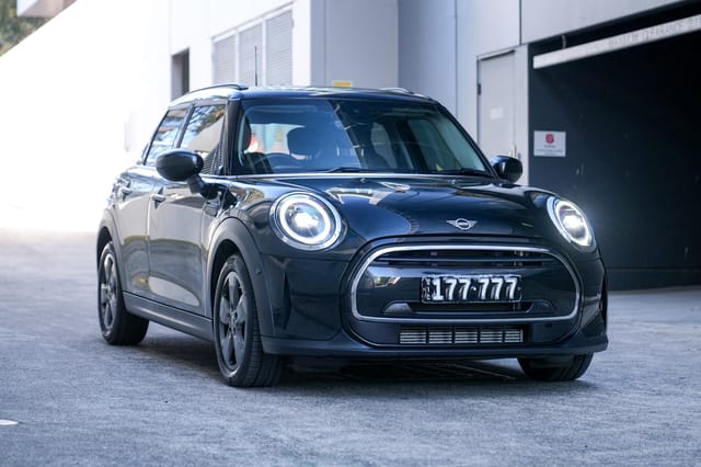 2023 MINI Hatch F55 LCI-2 Cooper Classic Hatchback 5dr D-CT 7sp 1.5T – #962